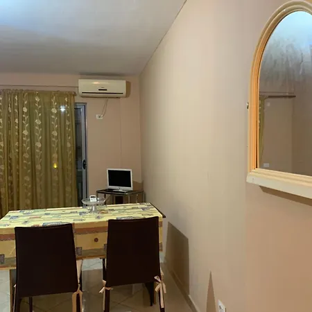 Vacation By The Appartamento Durrës